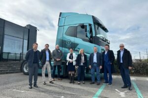 Volvo Trucks se rapproche d'EDF pour accélérer la transition électrique du transport routier